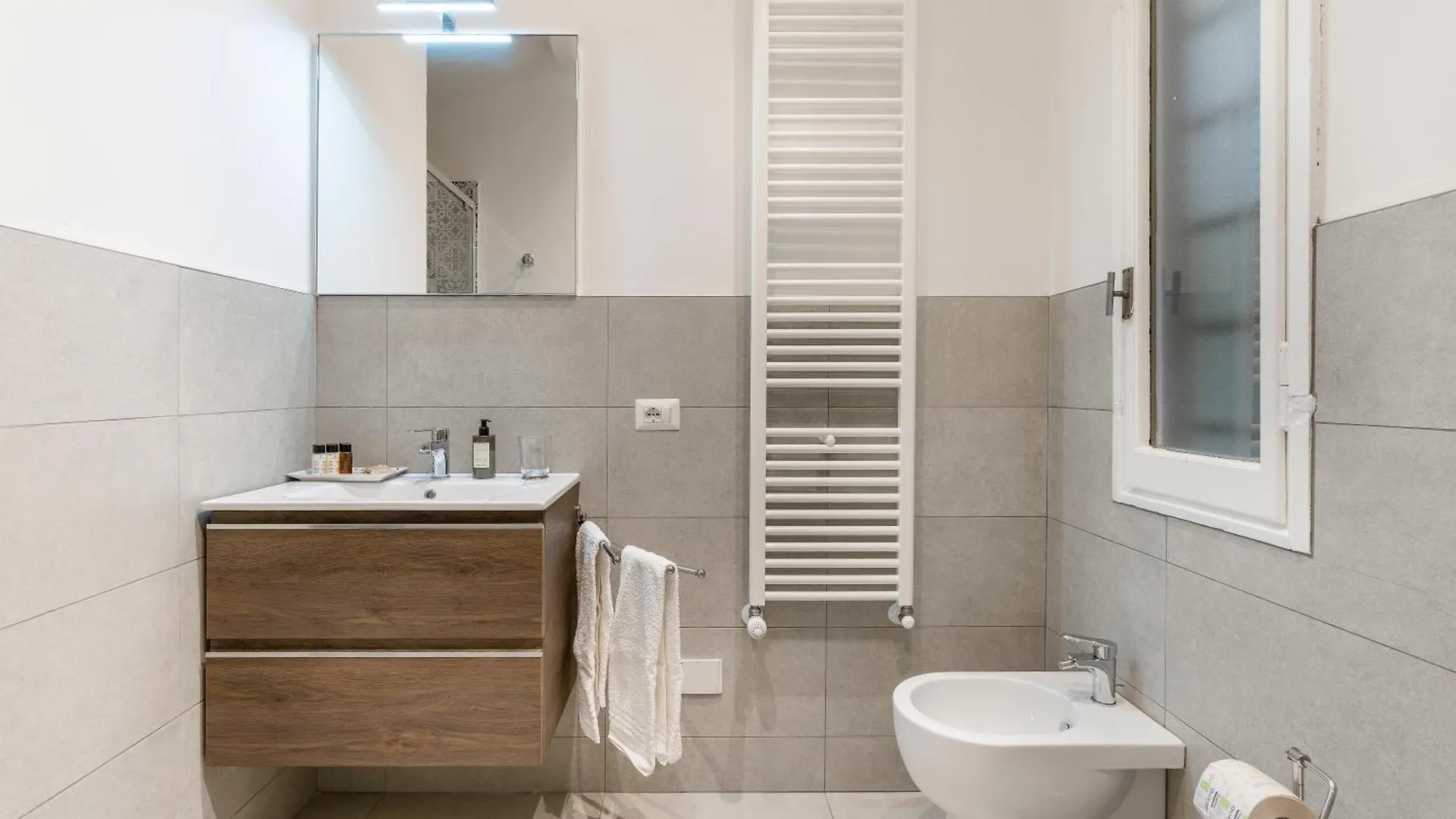 The Florence Tornabuoni Palace Boutique Apartments