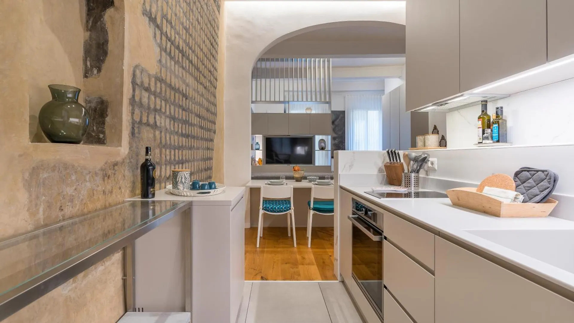 The Florence Tornabuoni Palace Boutique Apartments