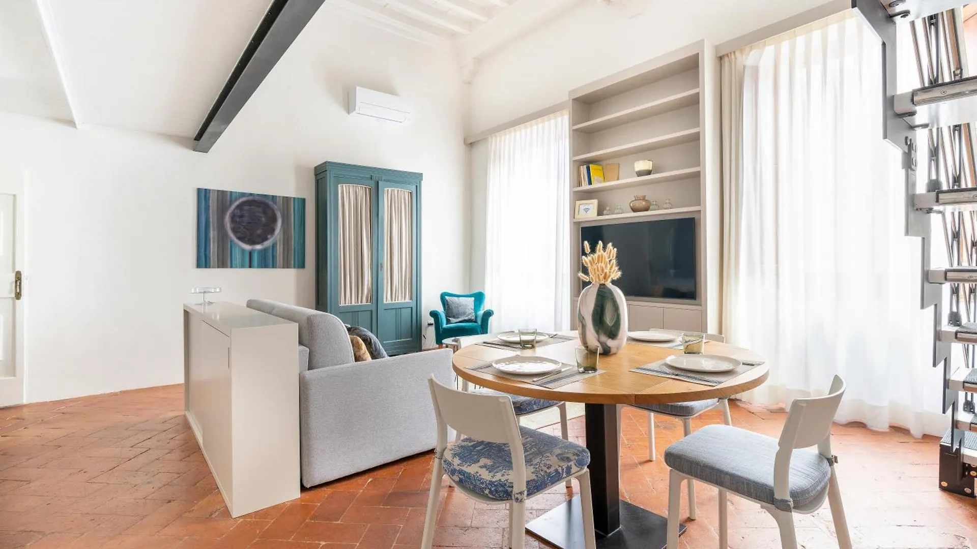 The Florence Tornabuoni Palace Boutique Apartments