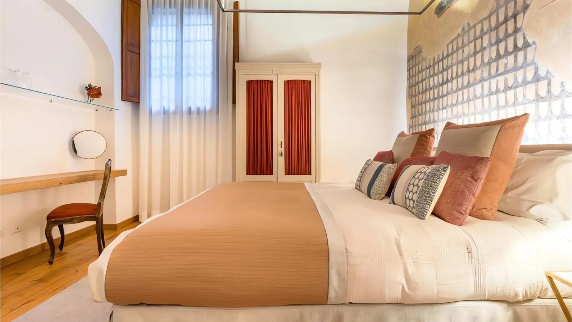 The Florence Tornabuoni Palace Boutique Apartments
